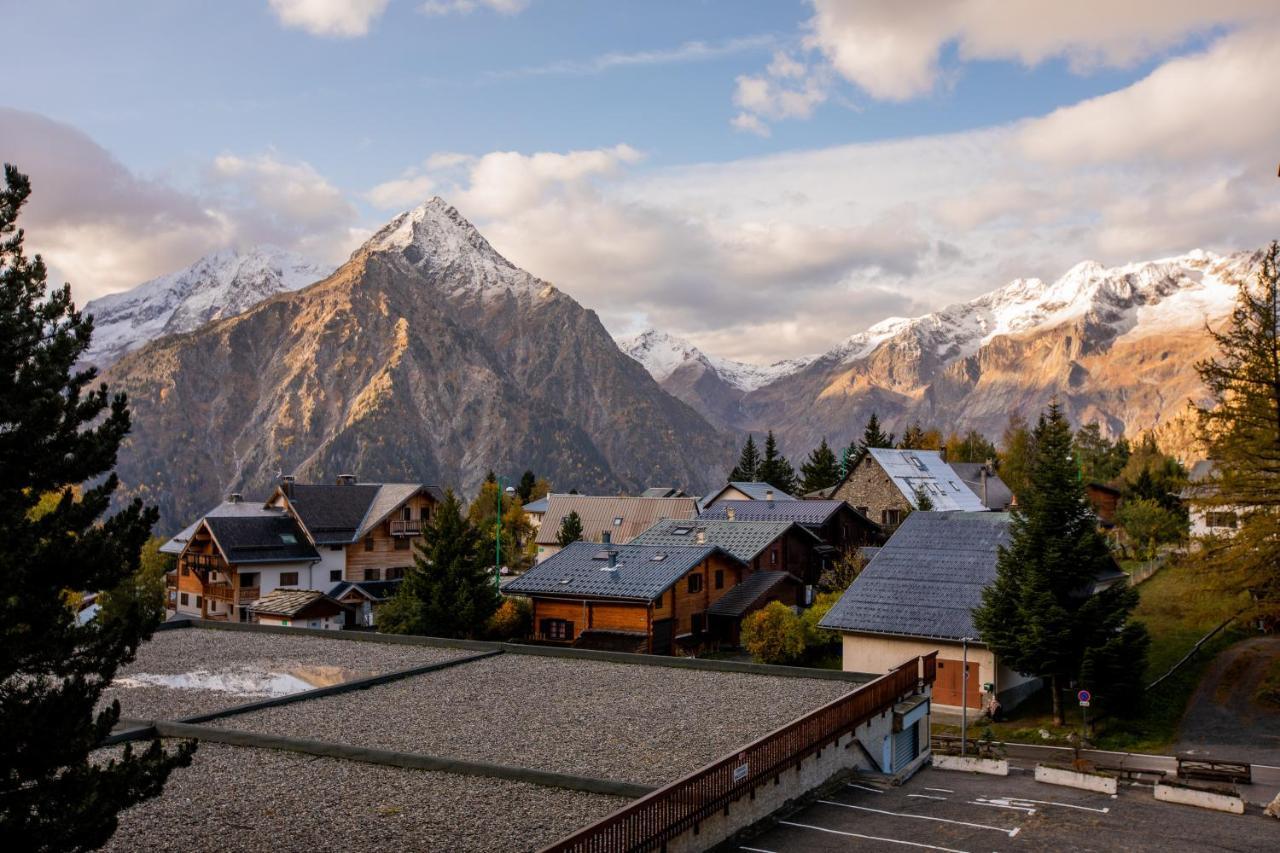 Apartamento Aux Pieds Des Pistes, Les 2 Alpes Vénosc Exterior foto